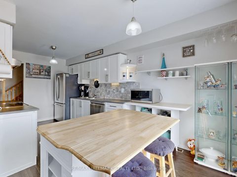 Photo 8 at 62 Crittenden Drive, Keswick South, Georgina