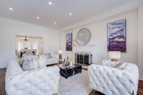 Photo 10 at 7 Killarney Road, Forest Hill South, Toronto