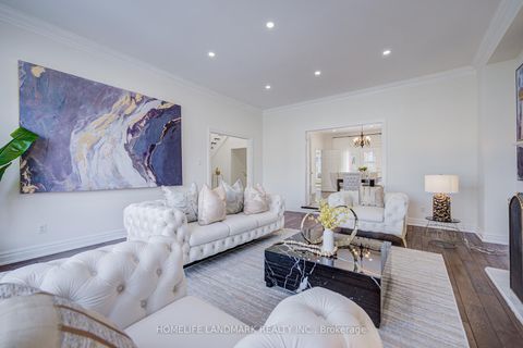 Photo 11 at 7 Killarney Road, Forest Hill South, Toronto