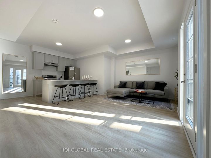 Photo 1 at 1008 - 1655 Palmers Sawmill Road, Duffin Heights, Pickering