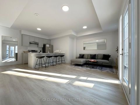 Photo 1 at 1008 - 1655 Palmers Sawmill Road, Duffin Heights, Pickering