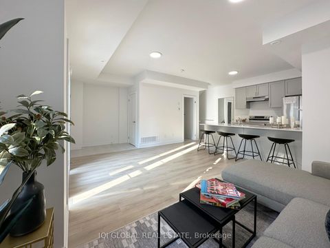 Photo 3 at 1008 - 1655 Palmers Sawmill Road, Duffin Heights, Pickering