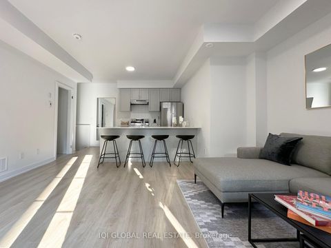 Photo 4 at 1008 - 1655 Palmers Sawmill Road, Duffin Heights, Pickering