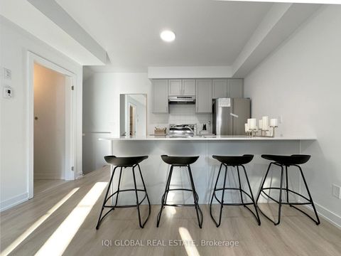 Photo 5 at 1008 - 1655 Palmers Sawmill Road, Duffin Heights, Pickering