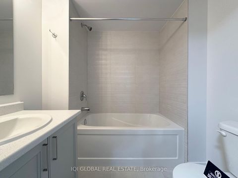 Photo 15 at 1008 - 1655 Palmers Sawmill Road, Duffin Heights, Pickering