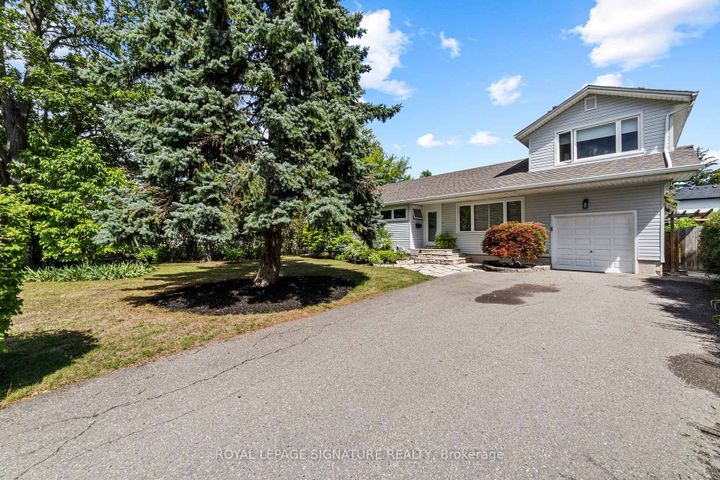 Photo 1 at 45 Crescent Road, CO Central, Oakville