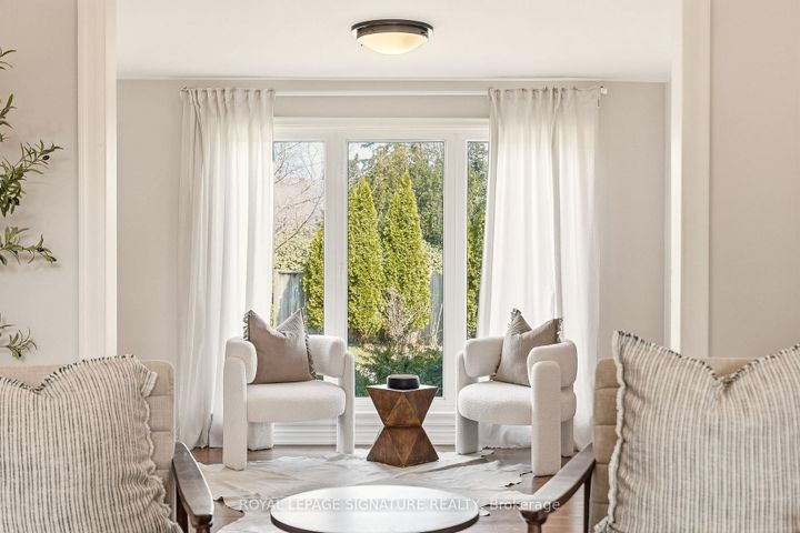 Photo 6 at 45 Crescent Road, CO Central, Oakville