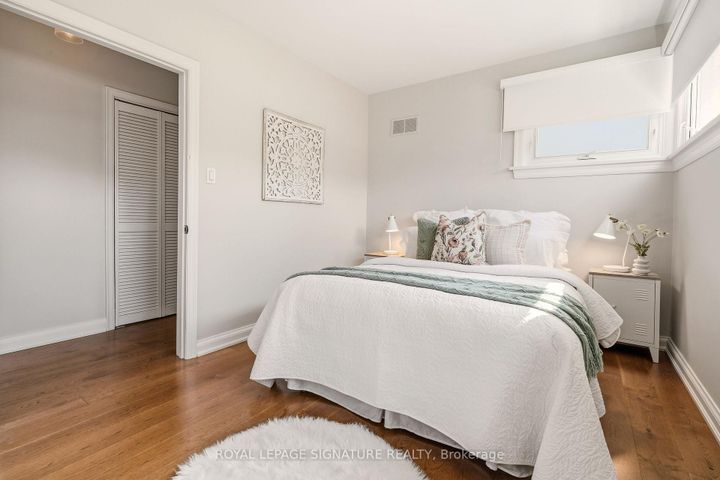 Photo 21 at 45 Crescent Road, CO Central, Oakville