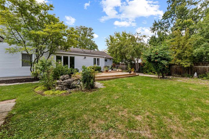 Photo 31 at 45 Crescent Road, CO Central, Oakville