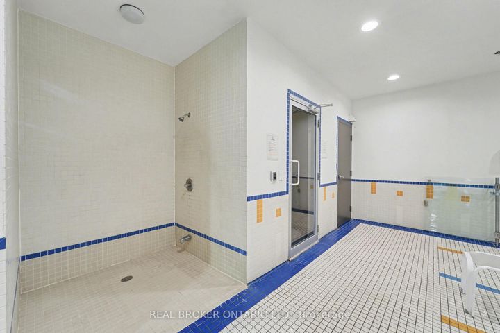 Photo 18 at 911 - 12 Yonge Street, Waterfront Communities C1, Toronto