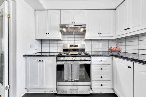 Photo 14 at 8 Kinney Gate, Maple, Vaughan