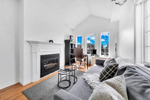 Photo 21 at 8 Kinney Gate, Maple, Vaughan