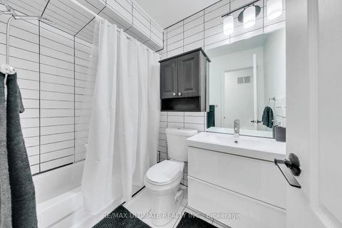 Photo 25 at 8 Kinney Gate, Maple, Vaughan