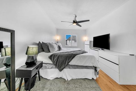 Photo 27 at 8 Kinney Gate, Maple, Vaughan