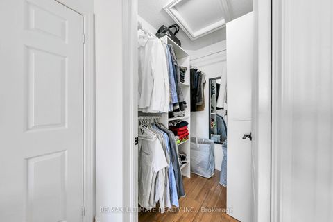 Photo 31 at 8 Kinney Gate, Maple, Vaughan