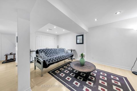 Photo 35 at 8 Kinney Gate, Maple, Vaughan