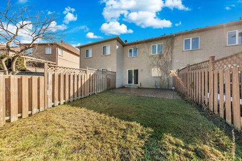 Photo 42 at 8 Kinney Gate, Maple, Vaughan