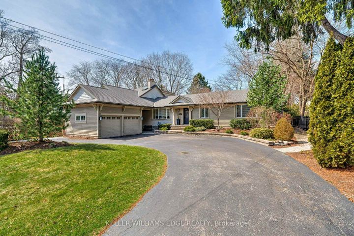 Photo 2 at 4391 Lakeshore Road, Shoreacres, Burlington