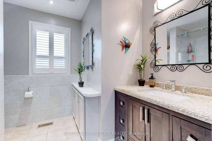 Photo 26 at 4391 Lakeshore Road, Shoreacres, Burlington