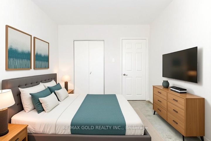 Photo 20 at 7158 Harwick Drive, Malton, Mississauga