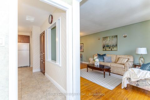 Photo 6 at 7158 Harwick Drive, Malton, Mississauga