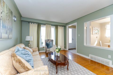 Photo 14 at 7158 Harwick Drive, Malton, Mississauga