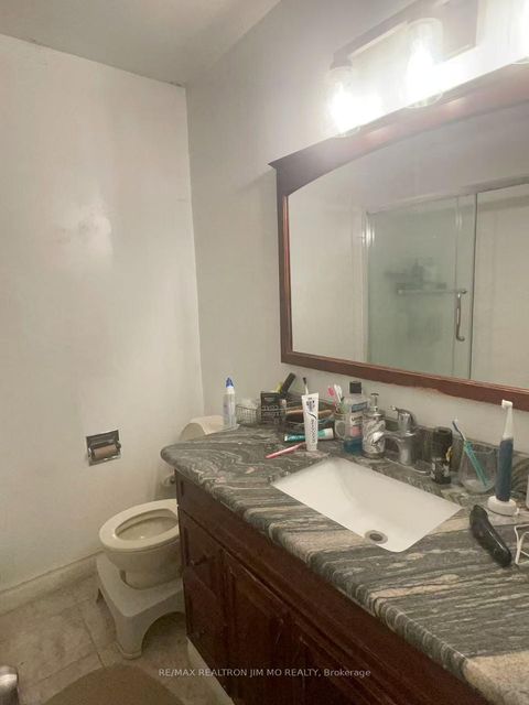 Photo 13 at 4 Longbow Square, Steeles, Toronto