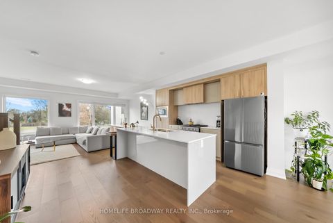 Photo 1 at 37 Persica Street, Oak Ridges, Richmond Hill