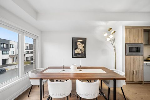 Photo 7 at 37 Persica Street, Oak Ridges, Richmond Hill