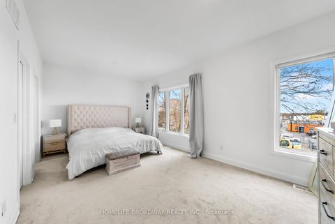 Photo 10 at 37 Persica Street, Oak Ridges, Richmond Hill