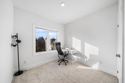 Photo 13 at 37 Persica Street, Oak Ridges, Richmond Hill