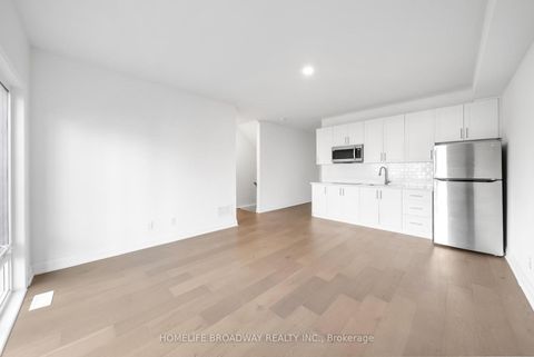 Photo 16 at 37 Persica Street, Oak Ridges, Richmond Hill