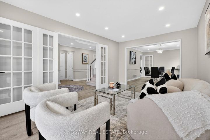 Photo 7 at 325 Salisbury Lane, London, Newmarket