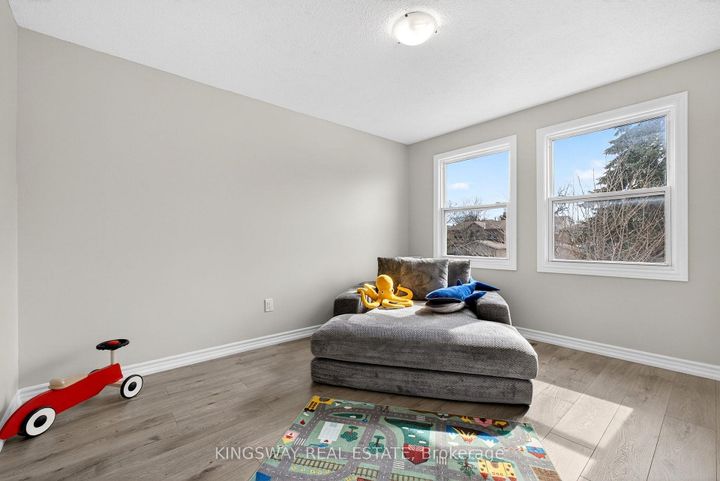 Photo 26 at 325 Salisbury Lane, London, Newmarket