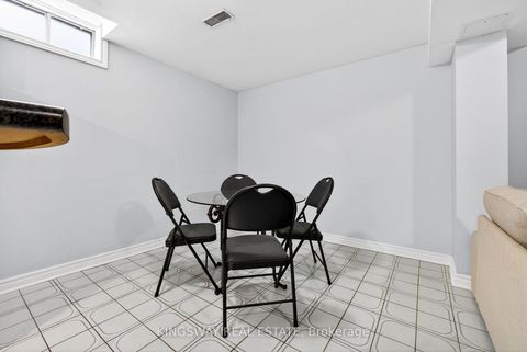 Photo 36 at 325 Salisbury Lane, London, Newmarket