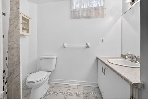 Photo 40 at 325 Salisbury Lane, London, Newmarket