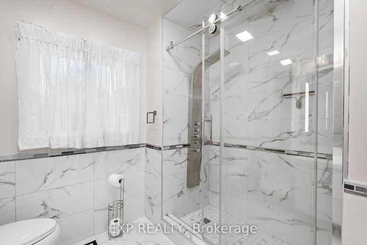 Photo 16 at 54 Holbrook Court, Unionville, Markham