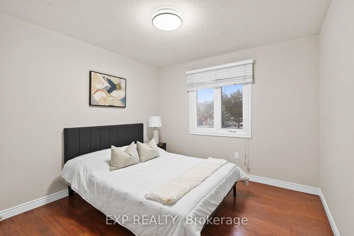 Photo 18 at 54 Holbrook Court, Unionville, Markham