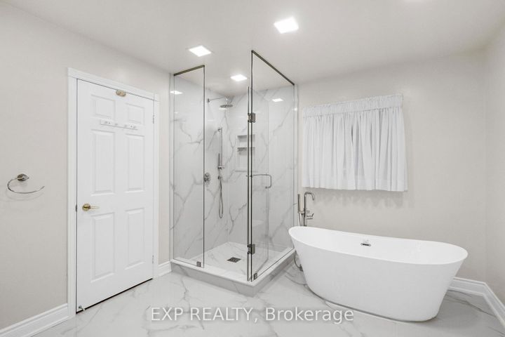 Photo 22 at 54 Holbrook Court, Unionville, Markham