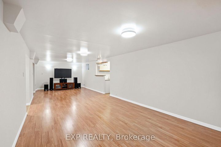 Photo 30 at 54 Holbrook Court, Unionville, Markham