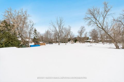 Photo 33 at 10 Surrey Lane, New Lowell, Clearview