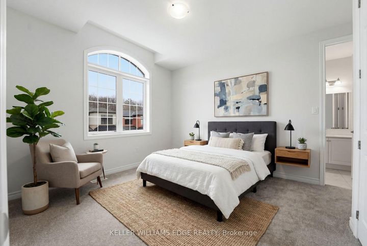 Photo 13 at 132 Settlers Road E, GO Glenorchy, Oakville