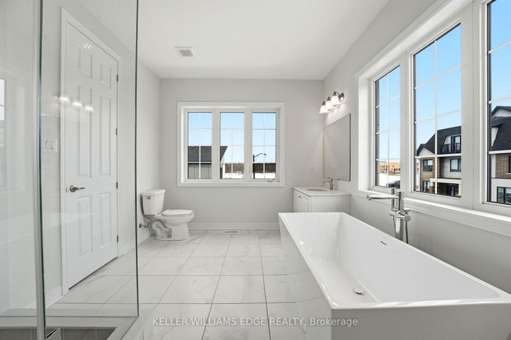 Photo 21 at 132 Settlers Road E, GO Glenorchy, Oakville