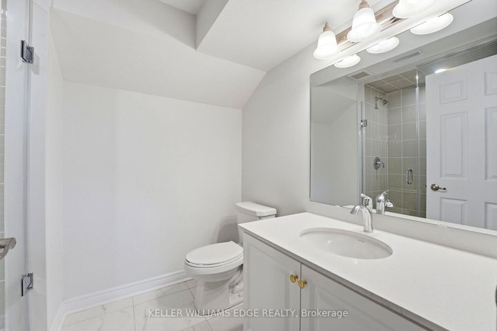 Photo 24 at 132 Settlers Road E, GO Glenorchy, Oakville