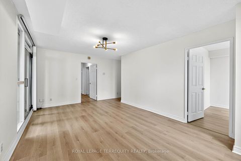 Photo 13 at 2610 - 23 Hollywood Avenue, Willowdale East, Toronto