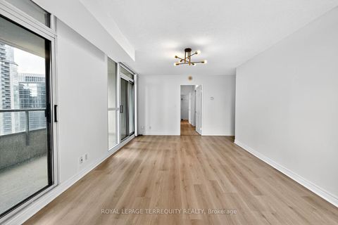 Photo 14 at 2610 - 23 Hollywood Avenue, Willowdale East, Toronto