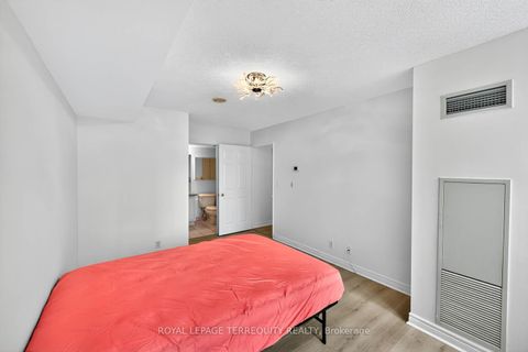 Photo 23 at 2610 - 23 Hollywood Avenue, Willowdale East, Toronto
