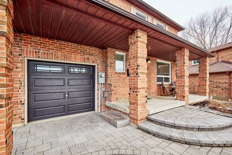Photo 9 at 10 Nicholls Court, Central West, Ajax