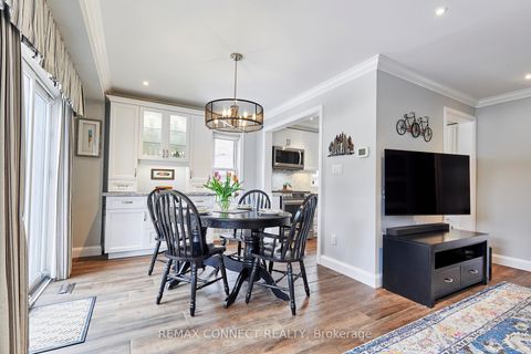 Photo 15 at 10 Nicholls Court, Central West, Ajax