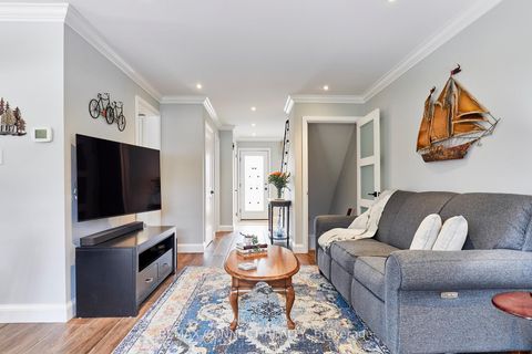 Photo 20 at 10 Nicholls Court, Central West, Ajax